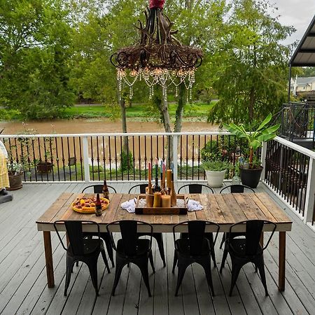 Chateau Royale, Pet Friendly, On Bayou, Downtown! New Iberia Exterior photo