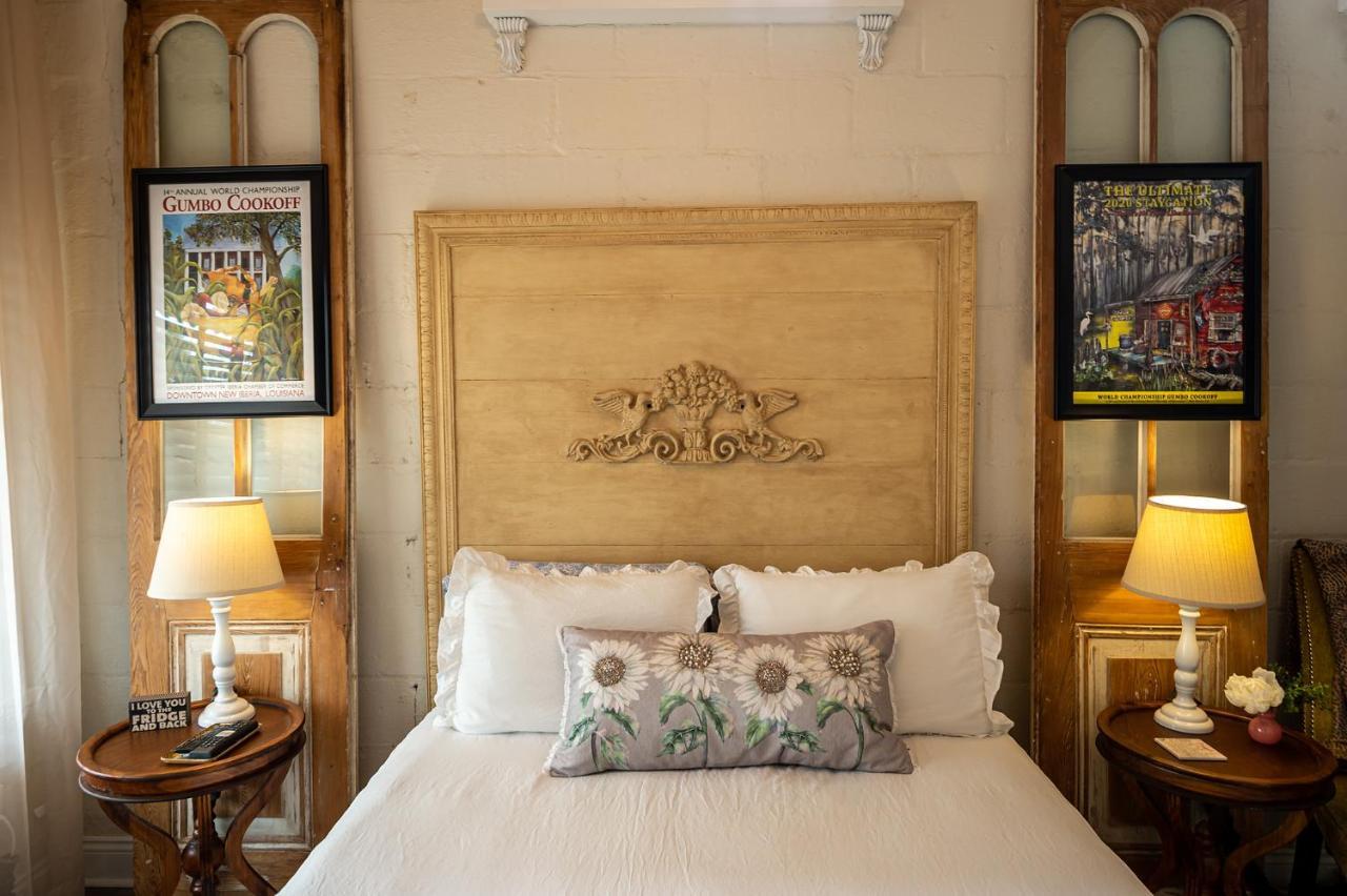 Chateau Royale, Pet Friendly, On Bayou, Downtown! New Iberia Exterior photo