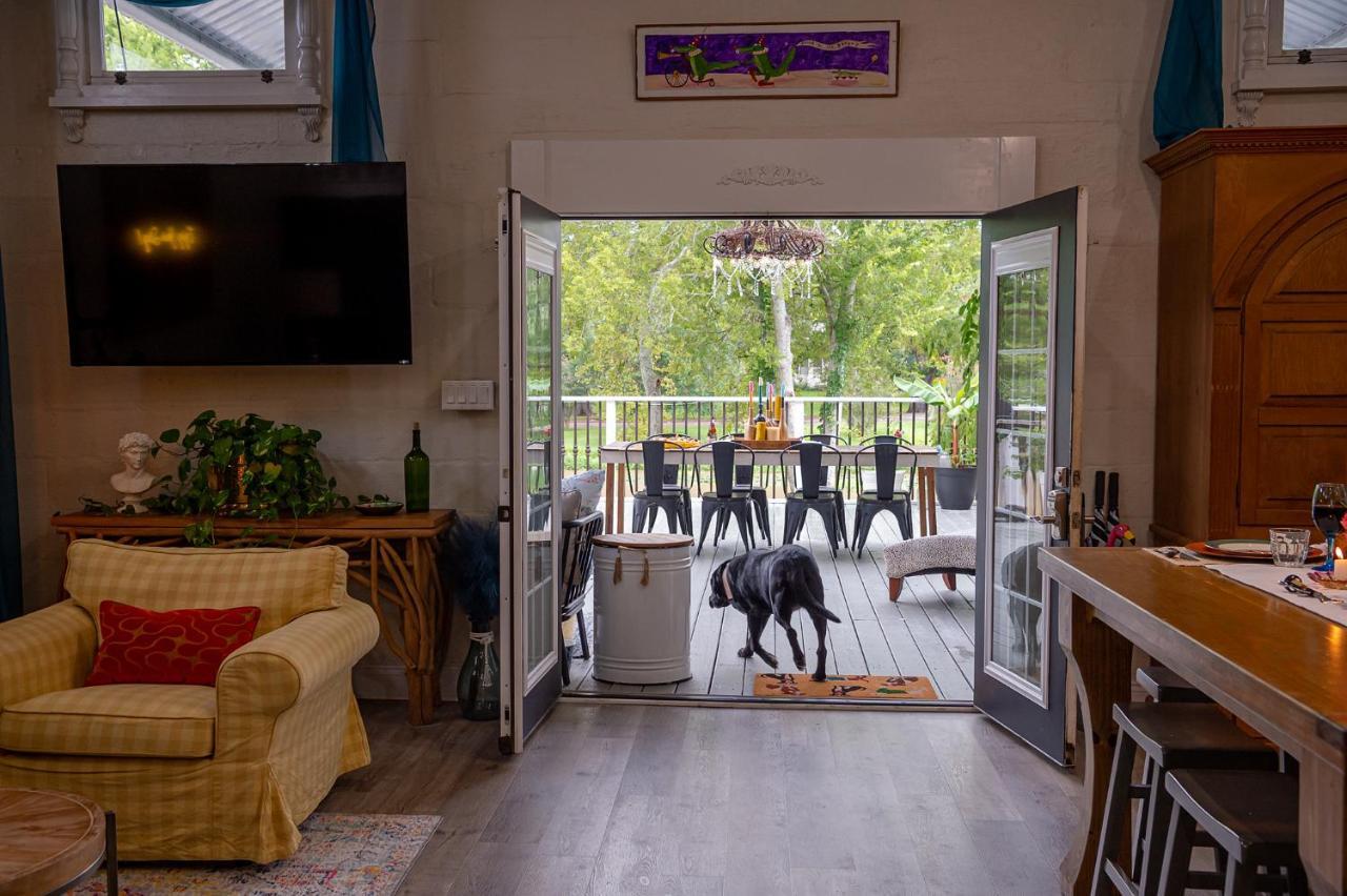 Chateau Royale, Pet Friendly, On Bayou, Downtown! New Iberia Exterior photo
