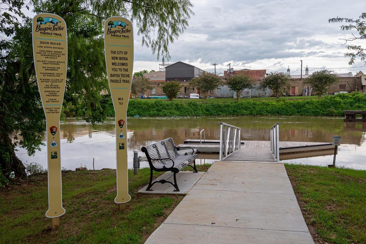 Chateau Royale, Pet Friendly, On Bayou, Downtown! New Iberia Exterior photo